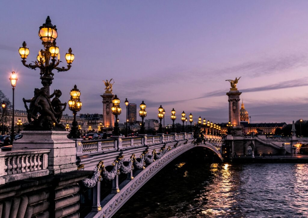 Etudier en france leonard cotte r5scocnoodm unsplash